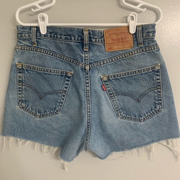 Levi’s vintage high rise shorts - Picture 1 of 6